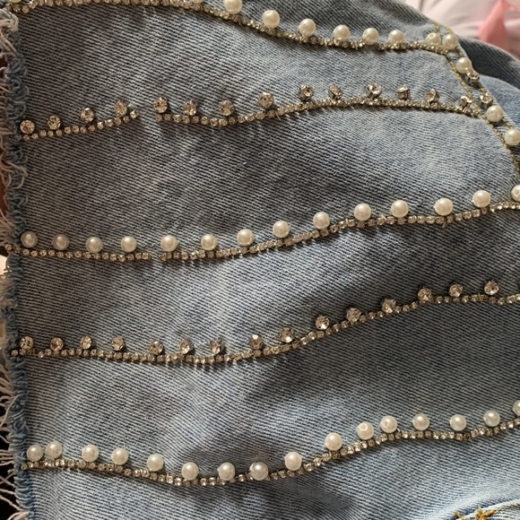 Isabel Marant Étoile Embroidered Shorts - Picture 8 of 9